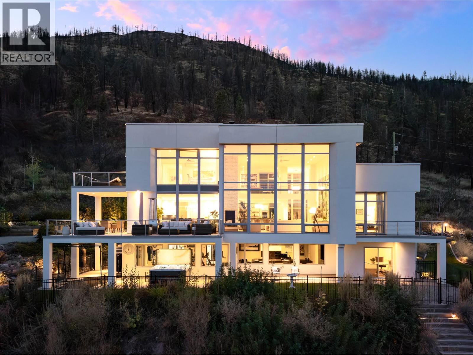 #5-1750 Westside Road North, Kelowna