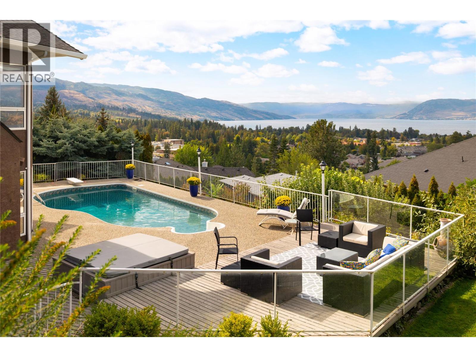 925 Westpoint Place, Kelowna
