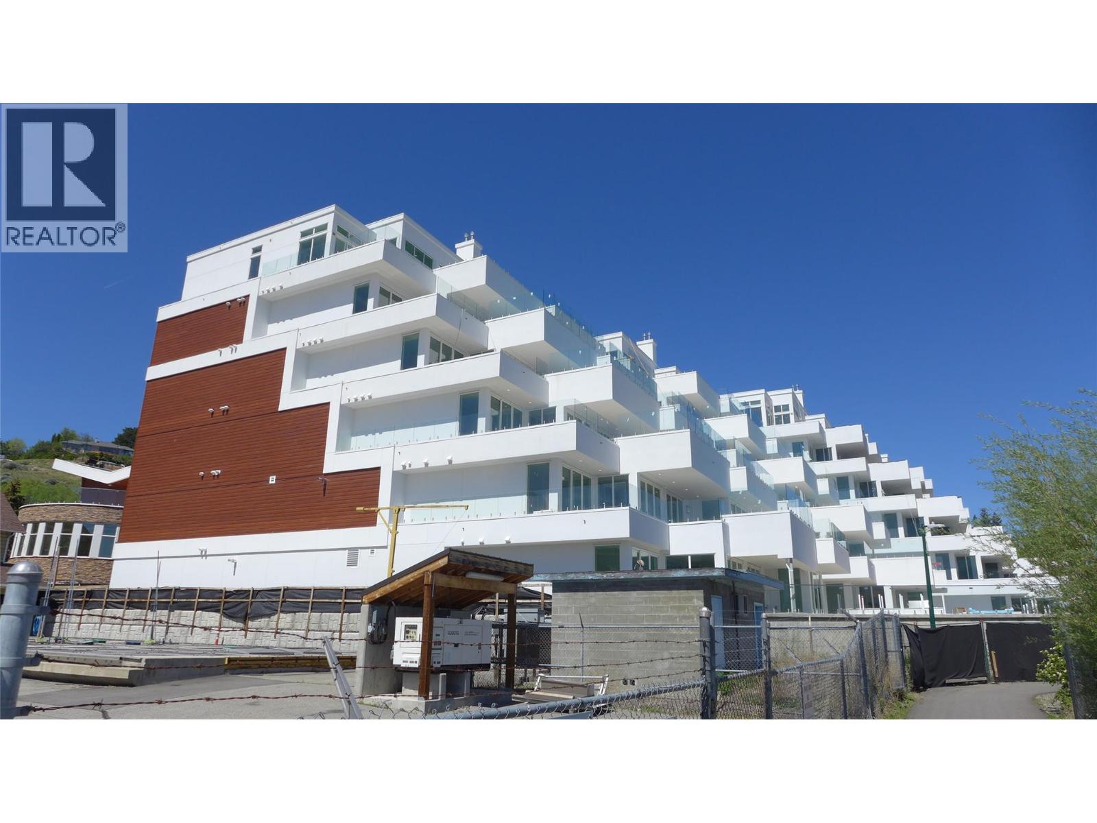 #101-13419 Lakeshore Drive South, Summerland