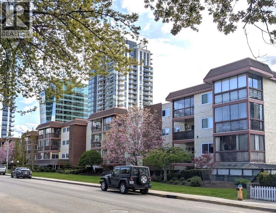 #302-1450 Bertram Street, Kelowna