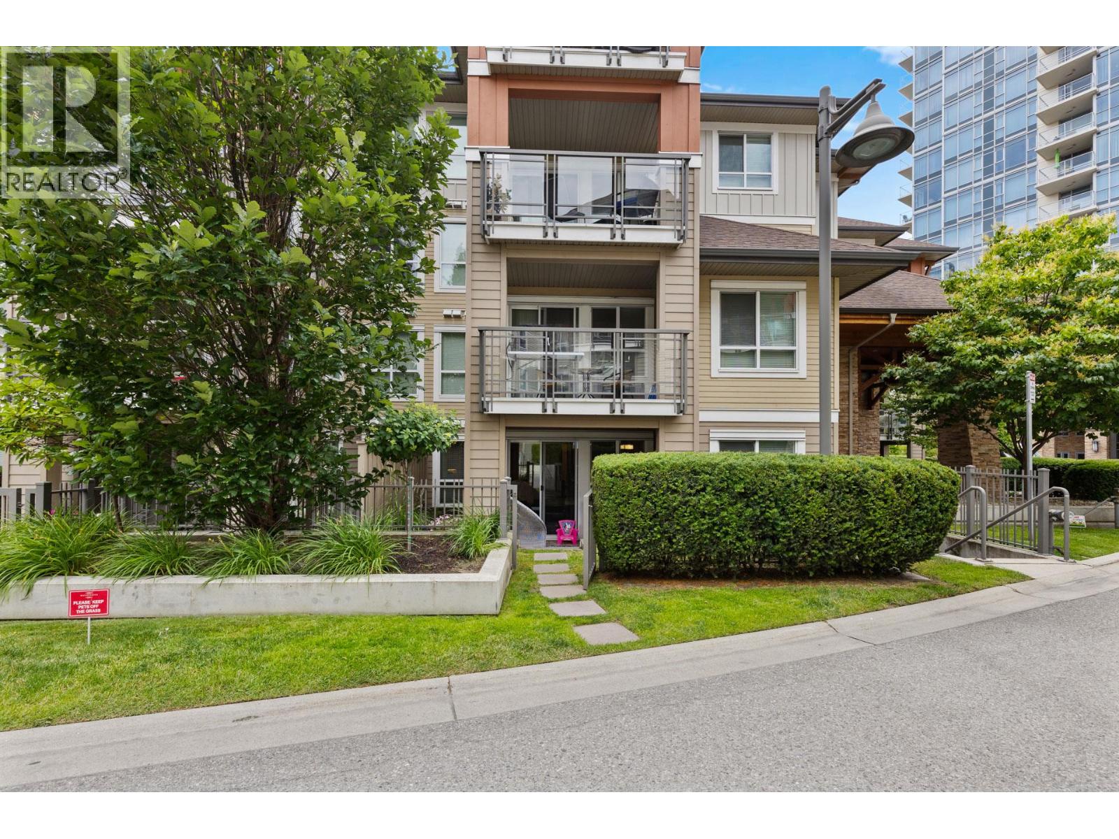 #120-1083 Sunset Drive, Kelowna